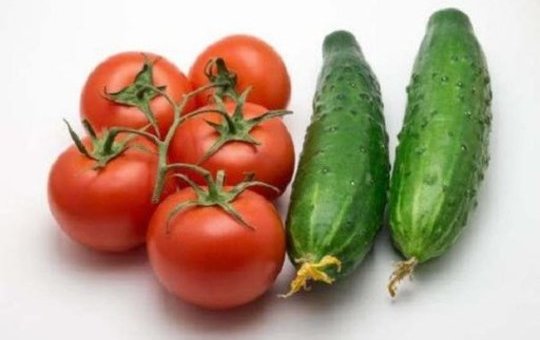 خرید گوجه و خیار